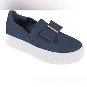 Joy Leather Navy Slip-On Women's Shoes with Bow Accent Size 8